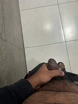 Snapshot of luciferdxm5 chatting on 12/29/24, 04:38 luciferdxm5 online show from 12/29/24, 04:38