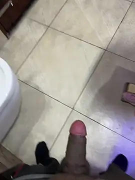 Snapshot of luciferdxm5 chatting on 03/01/25, 09:29 luciferdxm5 online show from 03/01/25, 09:29