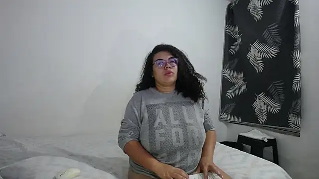 mabigomez00 online show from 04/30/26, 09:15