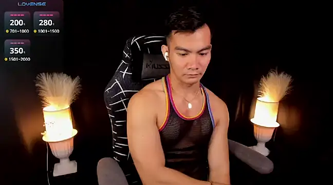 000batman000 online show from 03/17/25, 12:19