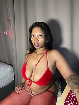 Snapshot of cherrybabe76 chatting on 02/15/25, 02:44 cherrybabe76 online show from 02/15/25, 02:44