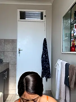 Snapshot of cherrybabe76 chatting on 10/26/25, 06:19 cherrybabe76 online show from 10/26/25, 06:19