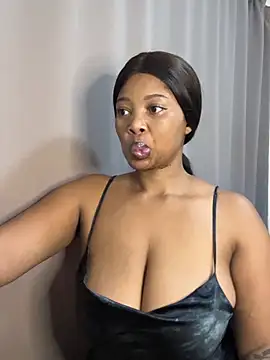 Snapshot of cherrybabe76 chatting on 03/02/26, 02:02 cherrybabe76 online show from 03/02/26, 02:02