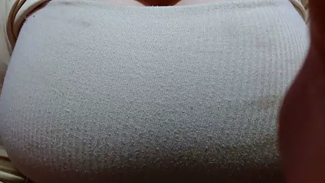 AnnyelinnaLove online show from 01/22/25, 08:17