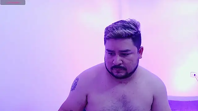 Snapshot of oso_dirty_ chatting on 09/19/25, 06:08 oso dirty online show from 09/19/25, 06:08