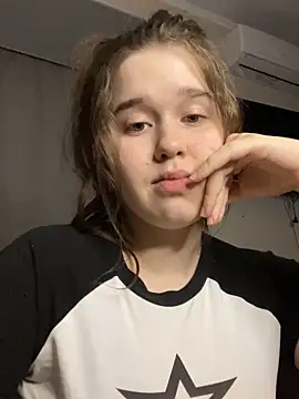 HornyGirlH online show from 01/31/25, 03:30