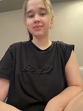 HornyGirlH online show from 03/14/26, 05:35