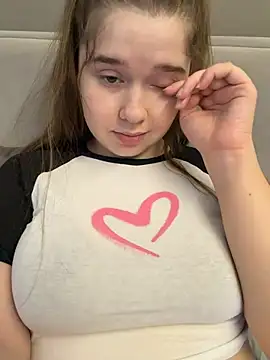 Snapshot of HornyGirlH chatting on 07/21/26, 10:50 HornyGirlH online show from 07/21/26, 10:50