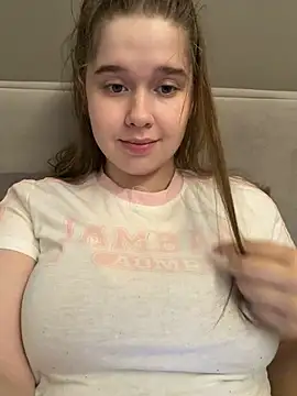 Snapshot of HornyGirlH chatting on 08/01/26, 11:58 HornyGirlH online show from 08/01/26, 11:58
