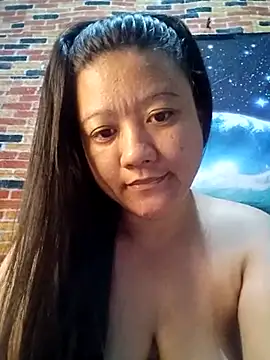 Snapshot of Urchanel chatting on 02/16/25, 10:21 Urchanel online show from 02/16/25, 10:21