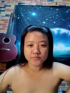 Snapshot of Urchanel chatting on 02/27/25, 11:48 Urchanel online show from 02/27/25, 11:48