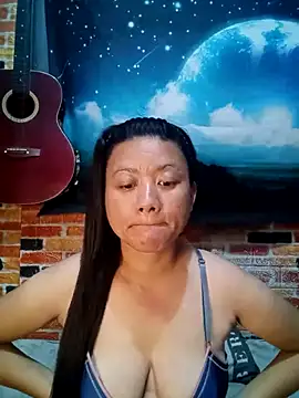 Snapshot of Urchanel chatting on 03/14/25, 01:02 Urchanel online show from 03/14/25, 01:02