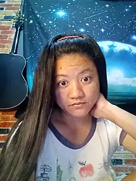 Snapshot of Urchanel chatting on 03/19/25, 11:36 Urchanel online show from 03/19/25, 11:36