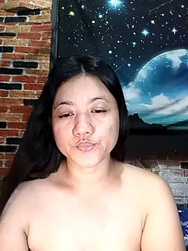 Snapshot of Urchanel chatting on 09/21/25, 03:41 Urchanel online show from 09/21/25, 03:41