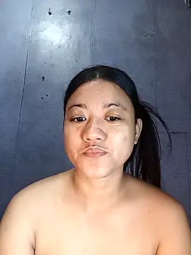 Snapshot of Urchanel chatting on 10/06/25, 10:29 Urchanel online show from 10/06/25, 10:29