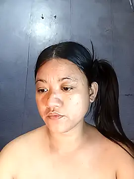 Snapshot of Urchanel chatting on 10/07/25, 01:08 Urchanel online show from 10/07/25, 01:08