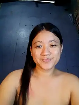 Snapshot of Urchanel chatting on 10/26/25, 06:19 Urchanel online show from 10/26/25, 06:19