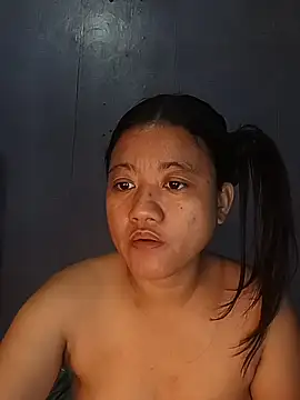 Snapshot of Urchanel chatting on 11/01/25, 07:49 Urchanel online show from 11/01/25, 07:49