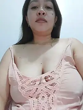 MissKitty31 online show from 06/23/26, 04:05