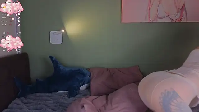 Snapshot of LinoAdaro chatting on 12/11/24, 01:05 LinoAdaro online show from 12/11/24, 01:05