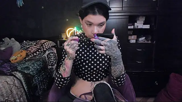 Lilmarieee online show from 02/03/25, 10:21