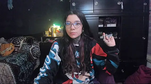 Lilmarieee online show from 02/05/25, 11:06