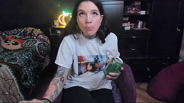 Lilmarieee online show from 02/07/25, 09:04