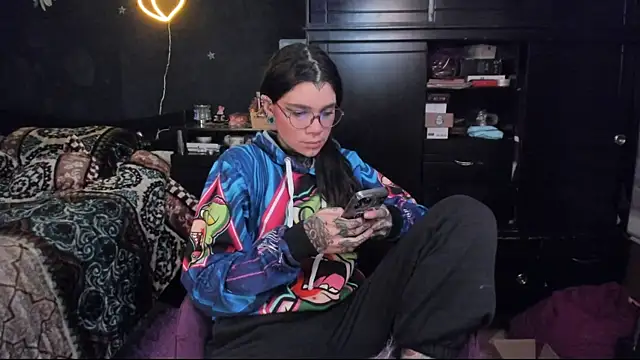 Lilmarieee online show from 03/13/25, 10:43