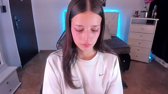 Snapshot of Amaia_Daniells chatting on 02/01/25, 04:24 Amaia Daniells online show from 02/01/25, 04:24