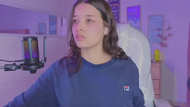 Snapshot of Amaia_Daniells chatting on 09/16/25, 03:40 Amaia Daniells online show from 09/16/25, 03:40