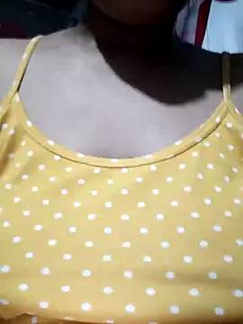 Snapshot of xxyourfantasyxx chatting on 01/03/25, 01:25 xxyourfantasyxx online show from 01/03/25, 01:25