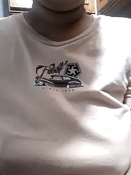 Snapshot of xxyourfantasyxx chatting on 09/24/25, 09:29 xxyourfantasyxx online show from 09/24/25, 09:29