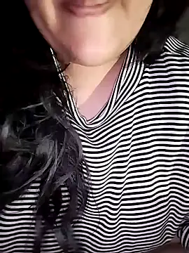 Snapshot of Annerae chatting on 09/11/25, 03:34 Annerae online show from 09/11/25, 03:34