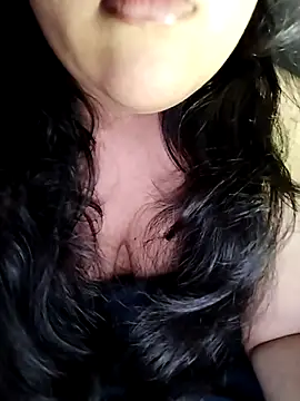 Annerae online show from 04/12/26, 03:28