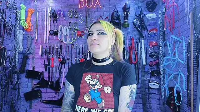 PANDORANEZZ online show from 10/19/25, 08:04