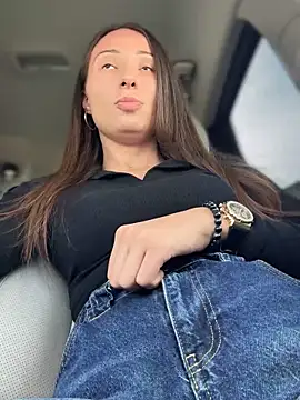 Snapshot of YOUR-KARINA chatting on 01/16/25, 09:37 YOUR-KARINA online show from 01/16/25, 09:37