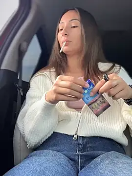 Snapshot of YOUR-KARINA chatting on 01/17/25, 03:45 YOUR-KARINA online show from 01/17/25, 03:45