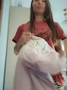 Snapshot of YOUR-KARINA chatting on 01/17/25, 06:47 YOUR-KARINA online show from 01/17/25, 06:47