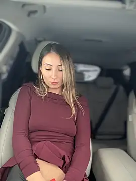 YOUR-KARINA online show from 12/18/25, 07:36