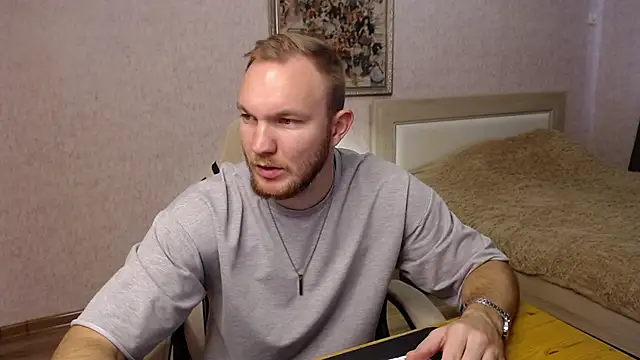 Toress1 online show from 10/31/25, 11:00