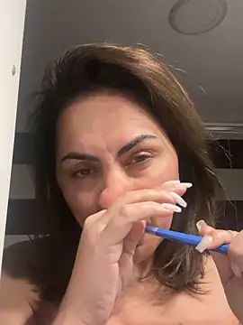 Emma roqueen online show from 04/29/26, 11:00