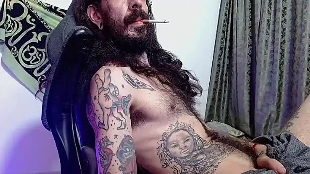 Snapshot of harry_reems1 chatting on 06/15/26, 02:36 harry reems1 online show from 06/15/26, 02:36