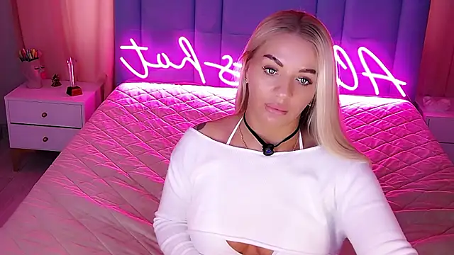 AllwaysHotJ online show from 03/08/26, 02:04