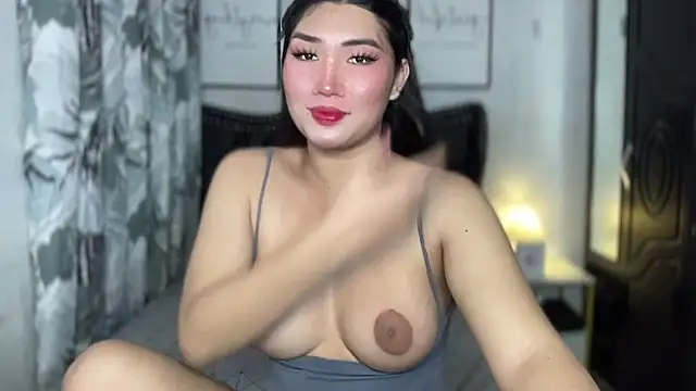 Snapshot of Miss_Deliciousness chatting on 05/11/26, 05:21 Miss Deliciousness online show from 05/11/26, 05:21
