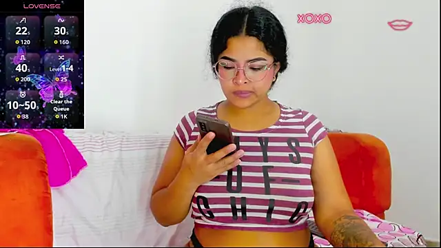 moana taylor online show from 04/10/26, 12:43