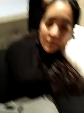 Snapshot of Gatubela212 chatting on 10/31/25, 11:17 Gatubela212 online show from 10/31/25, 11:17