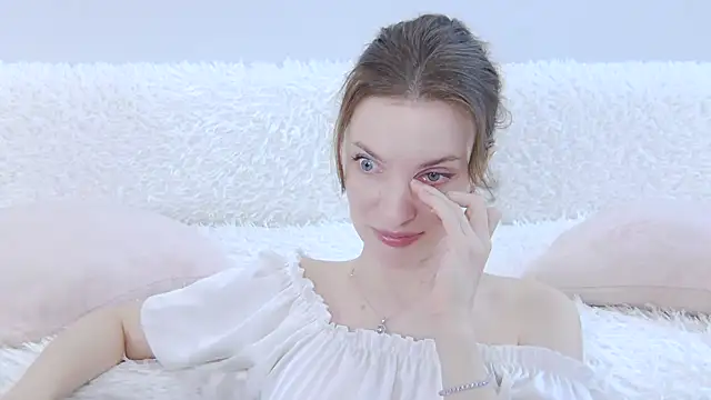 Beauty Alex online show from 07/28/26, 02:18