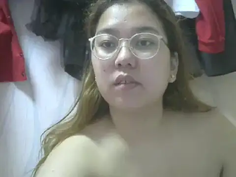 Snapshot of Boobsiemarie chatting on 01/03/25, 09:15 Boobsiemarie online show from 01/03/25, 09:15