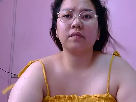 Snapshot of Boobsiemarie chatting on 05/06/26, 02:51 Boobsiemarie online show from 05/06/26, 02:51