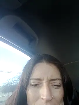 Snapshot of khloebanques chatting on 03/15/26, 12:27 khloebanques online show from 03/15/26, 12:27